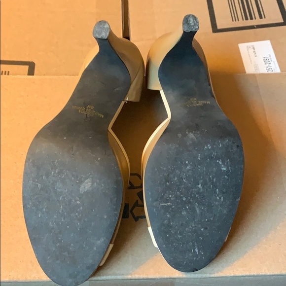 Heels - Picture 5 of 5